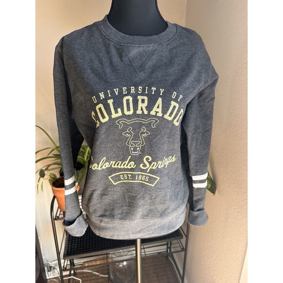 University of Colorado Women's sweatshirt Grey Sz M Collegiate School Pride - Picture 1 of 8
